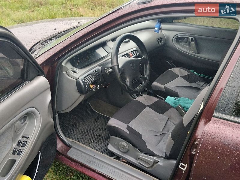 Хэтчбек Mazda 626 1994 в Украинке