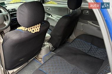 Хэтчбек Mazda 626 2000 в Черновцах