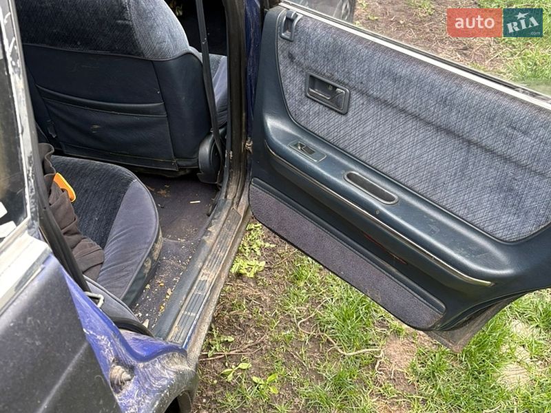 Хэтчбек Mazda 626 1987 в Белой Церкви