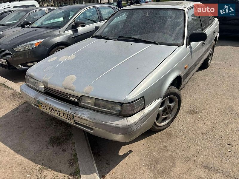 Хэтчбек Mazda 626 1988 в Кременчуге