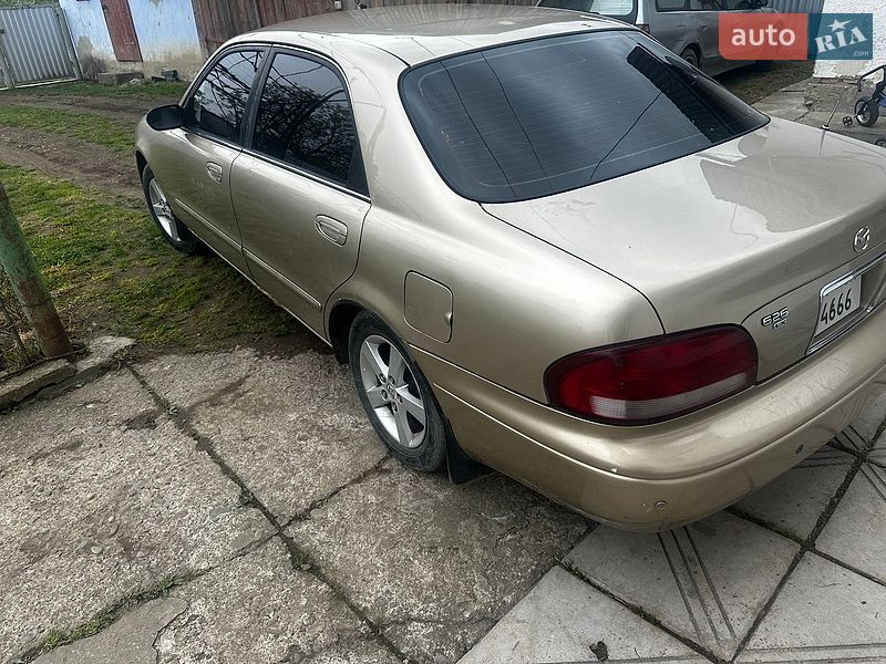 Седан Mazda 626 1999 в Косові