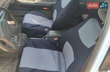 Седан Mazda 626 1988 в Мерефа