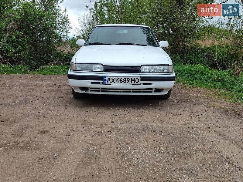 Седан Mazda 626 1988 в Мерефа фото Седан Mazda 626 1988 в Мерефа