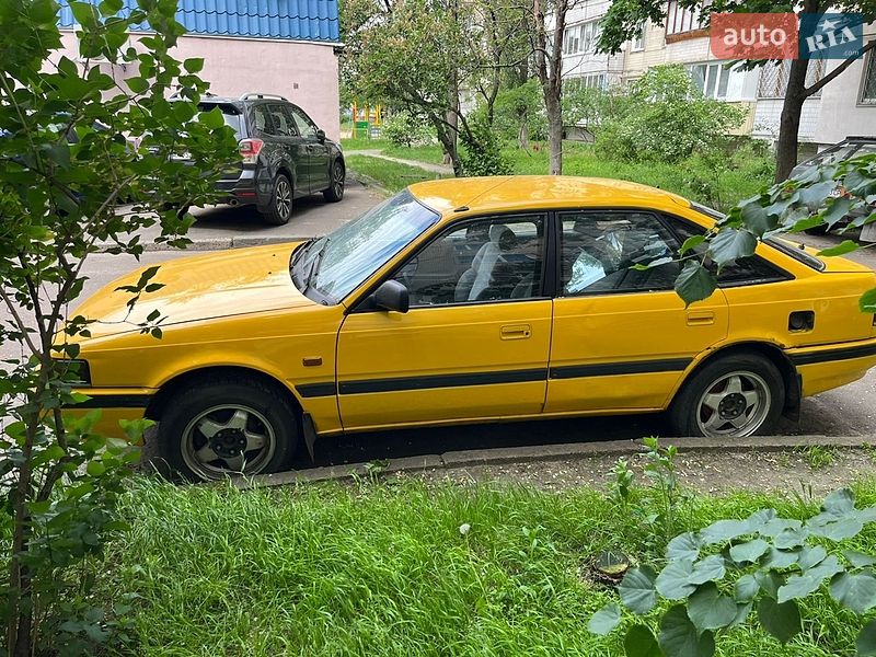 Хетчбек Mazda 626 1991 в Києві