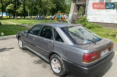 Хэтчбек Mazda 626 1988 в Киеве