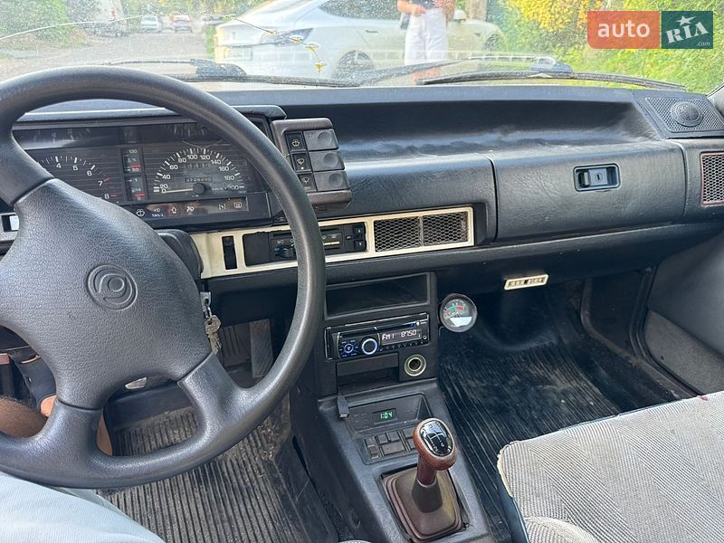Хэтчбек Mazda 626 1987 в Одессе