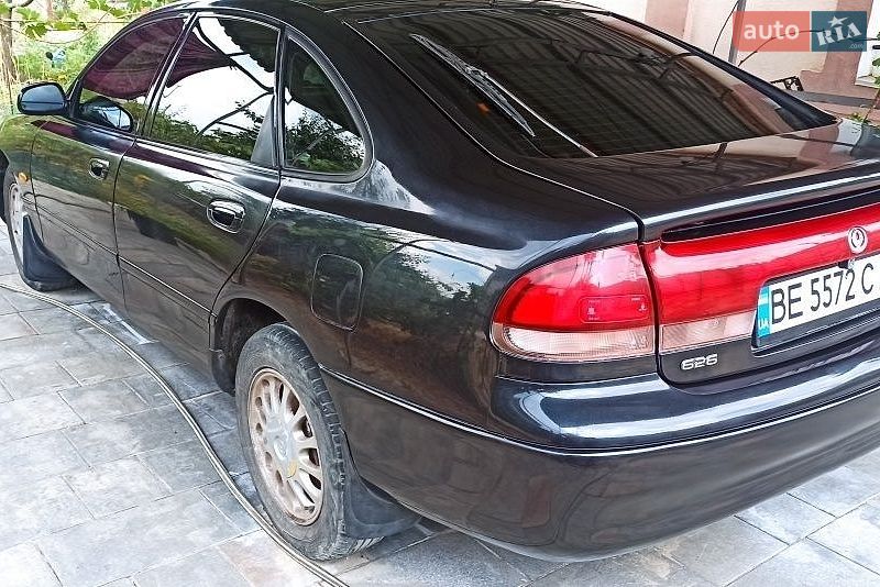 Універсал Mazda 626 1995 в Миколаєві