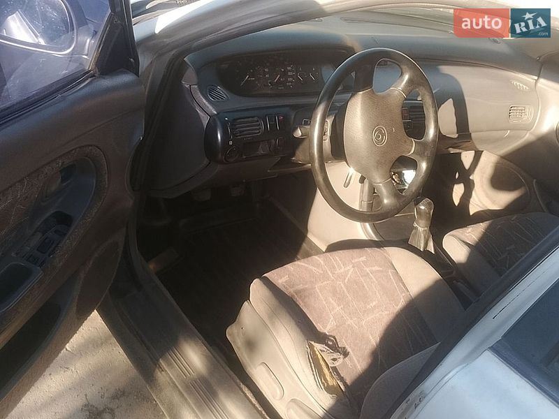 Хетчбек Mazda 626 1992 в Гайвороні