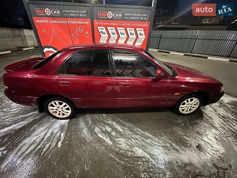 Седан Mazda 626 1993 в Киеве