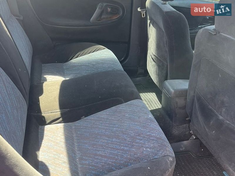 Седан Mazda 626 1997 в Гайсине