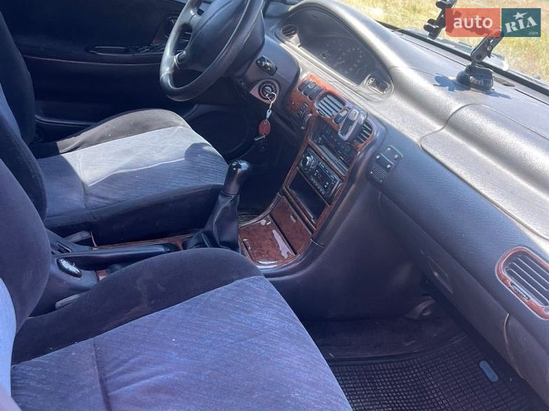 Седан Mazda 626 1997 в Гайсине