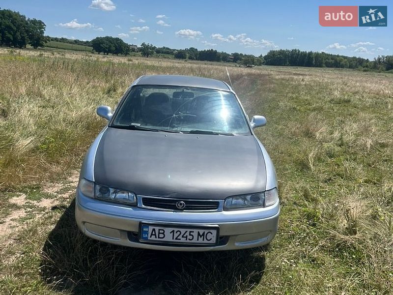 Седан Mazda 626 1997 в Гайсине