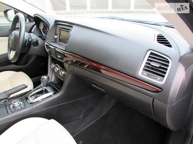 Седан Mazda 6 2014 в Ивано-Франковске