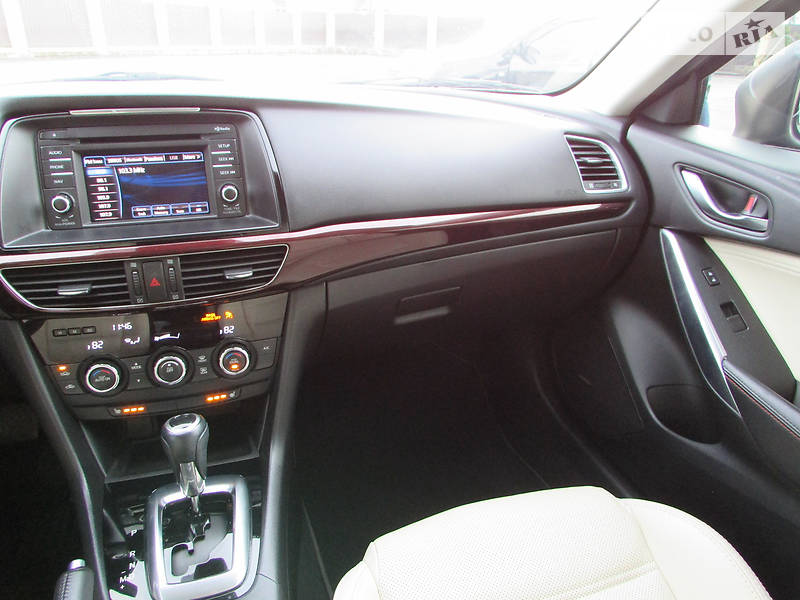 Седан Mazda 6 2014 в Ивано-Франковске
