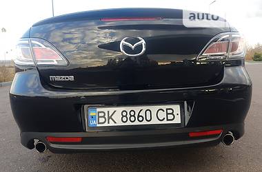 Седан Mazda 6 2011 в Ровно