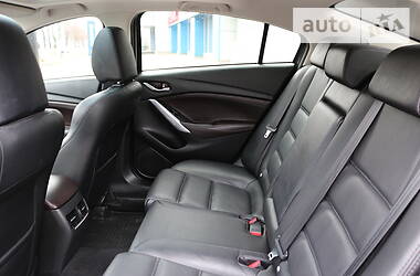 Седан Mazda 6 2015 в 