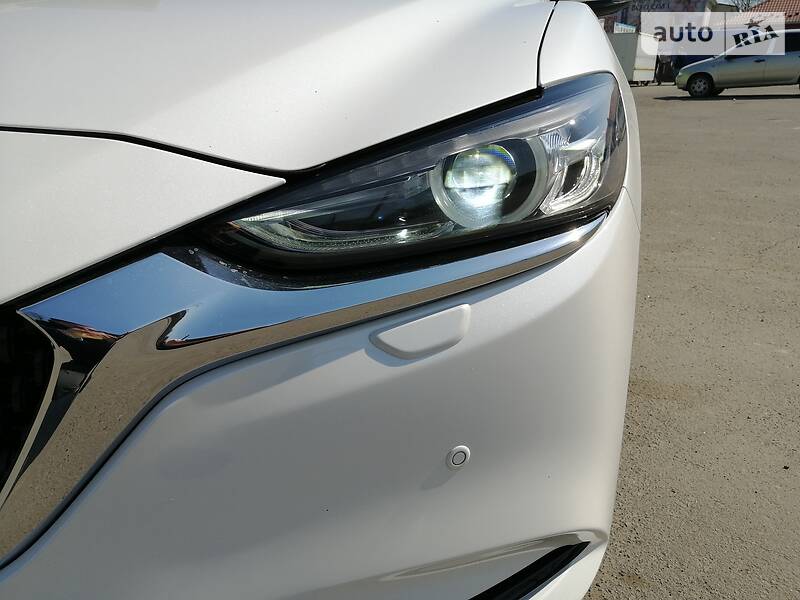 Седан Mazda 6 2018 в Чернівцях