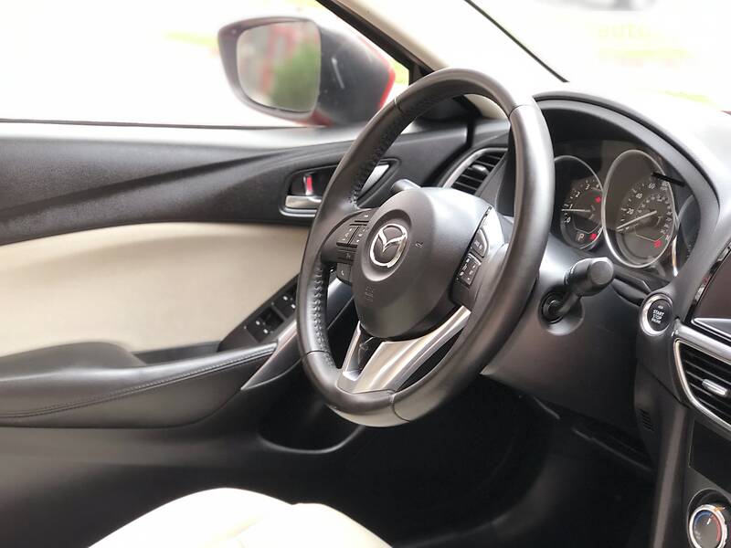 Седан Mazda 6 2015 в Івано-Франківську