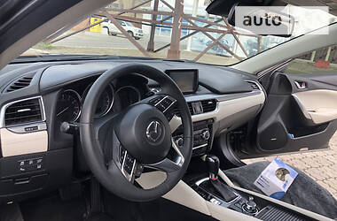 Седан Mazda 6 2015 в 