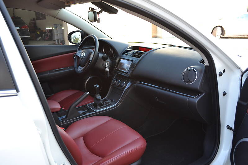 Універсал Mazda 6 2010 в Калуші