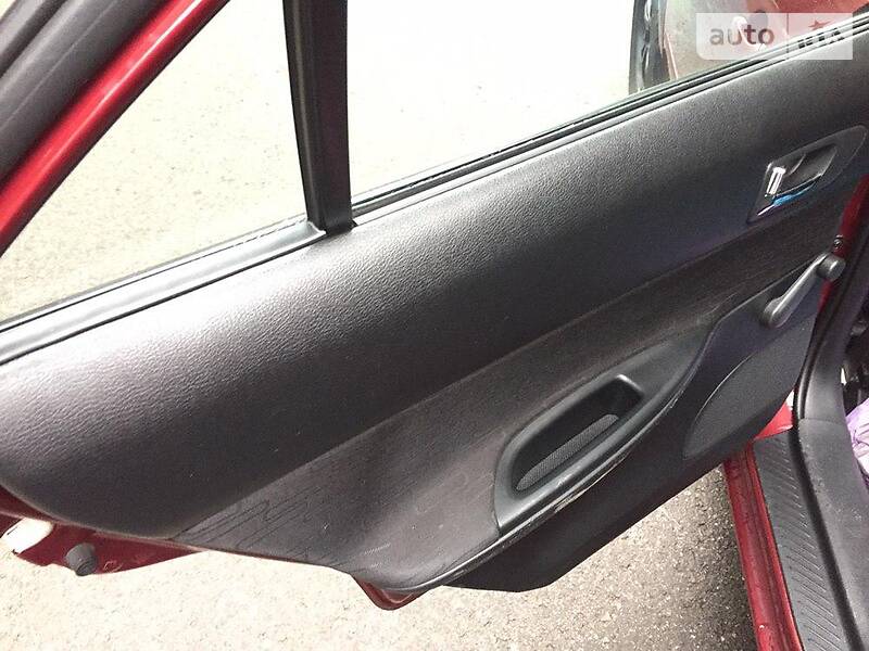 Седан Mazda 6 2002 в Запоріжжі