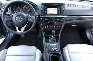 Седан Mazda 6 2014 в Днепре