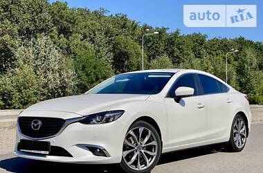 Седан Mazda 6 2017 в Днепре