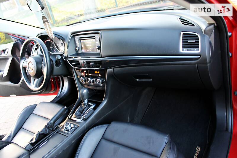 Седан Mazda 6 2014 в Стрию