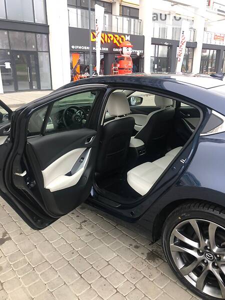Седан Mazda 6 2017 в Львове