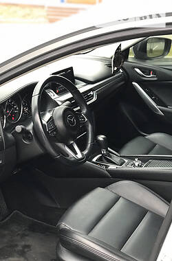 Седан Mazda 6 2016 в 