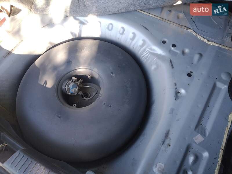 Седан Mazda 6 2005 в Гайвороне