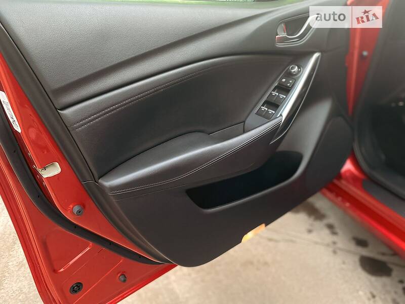 Седан Mazda 6 2016 в Львові