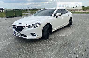 Седан Mazda 6 2015 в Ровно