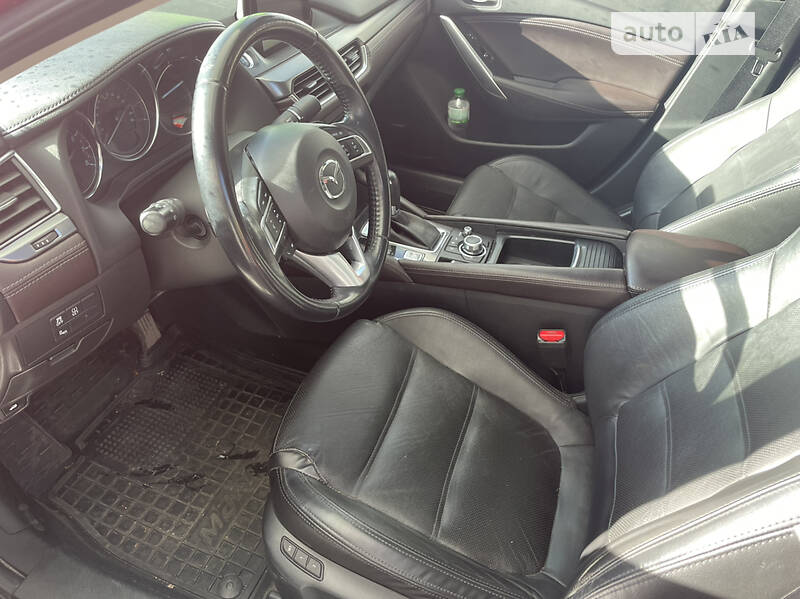 Седан Mazda 6 2016 в Хмельницком