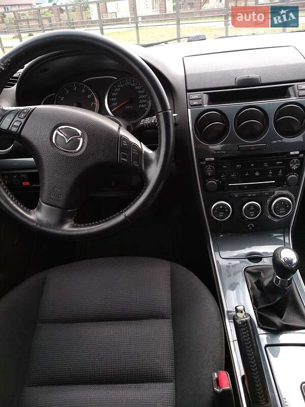 Лифтбек Mazda 6 2006 в Киеве