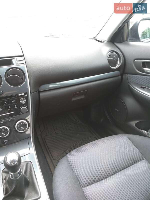 Лифтбек Mazda 6 2006 в Киеве