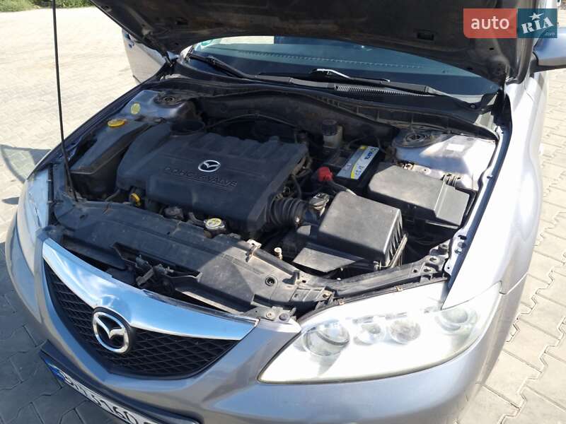 Лифтбек Mazda 6 2003 в Киеве
