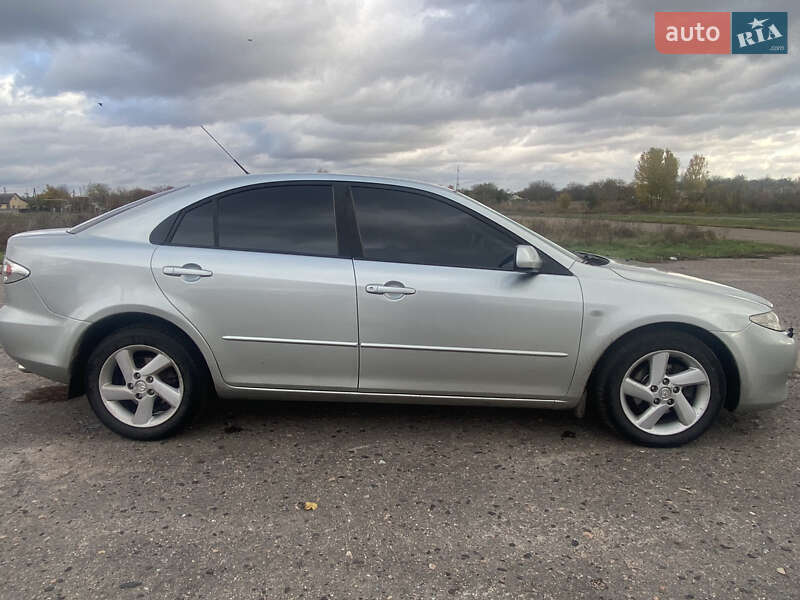 Лифтбек Mazda 6 2003 в Карловке