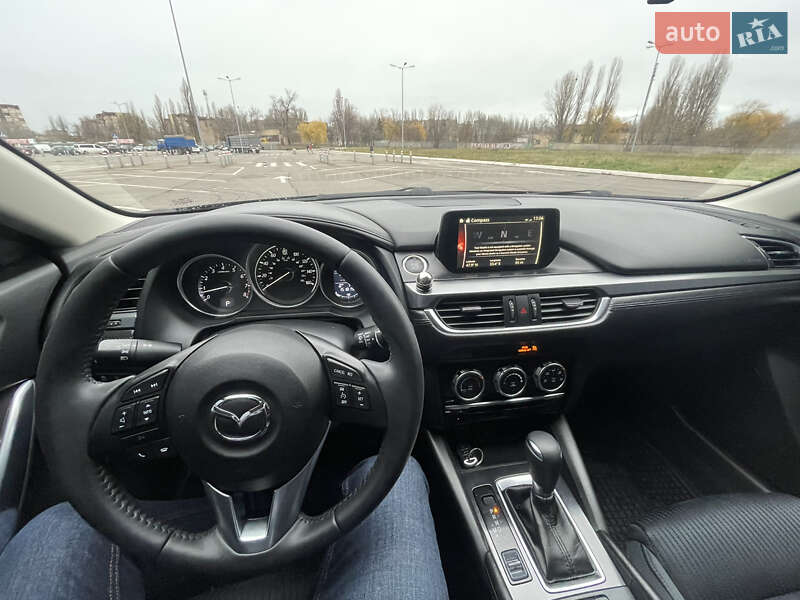 Седан Mazda 6 2015 в Кривом Роге