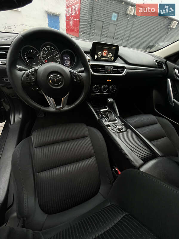 Седан Mazda 6 2015 в Кривом Роге