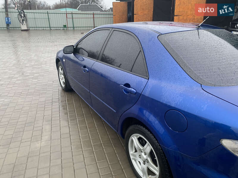 Седан Mazda 6 2002 в Добровеличковке