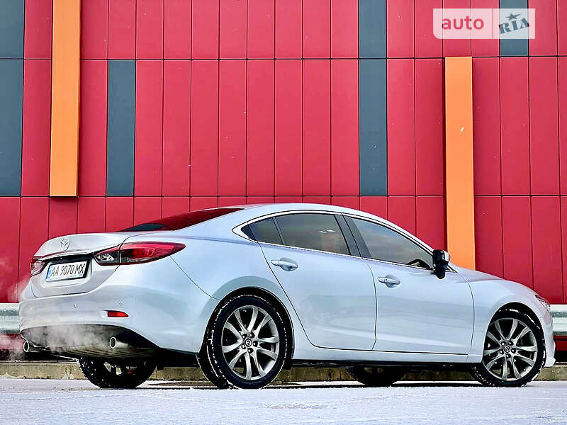 Седан Mazda 6 2016 в Киеве
