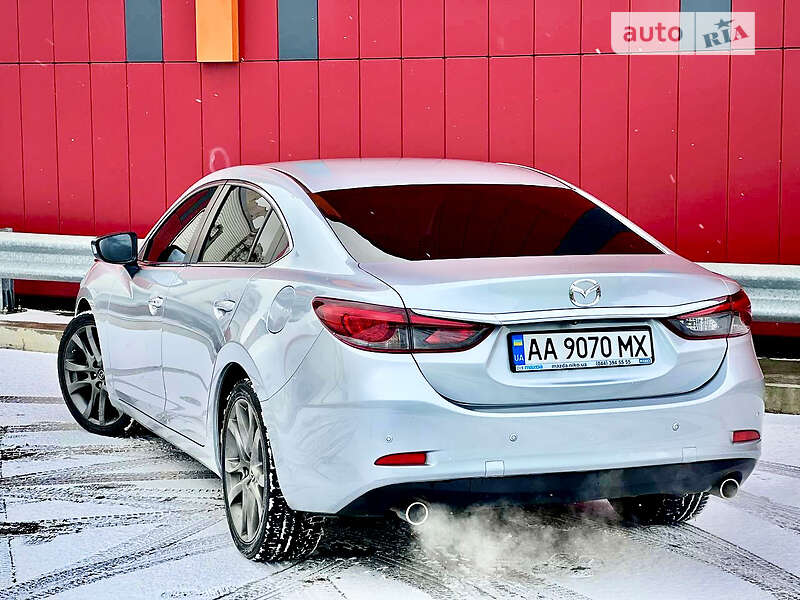 Седан Mazda 6 2016 в Киеве
