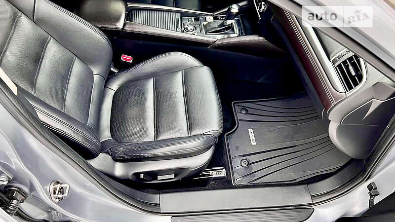 Седан Mazda 6 2016 в Киеве