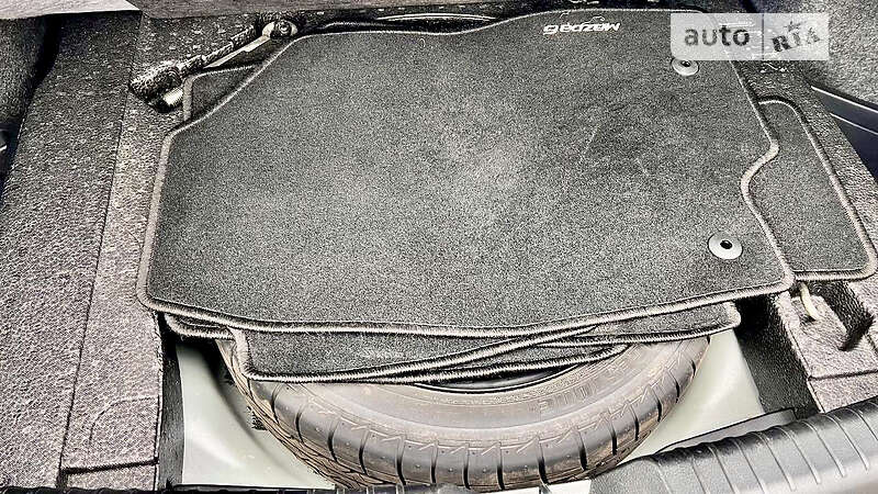 Седан Mazda 6 2016 в Киеве