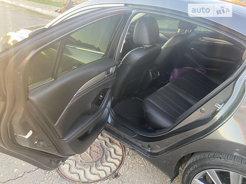 Седан Mazda 6 2018 в Киеве