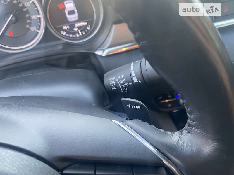 Седан Mazda 6 2018 в Киеве