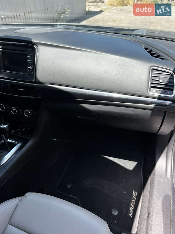 Седан Mazda 6 2013 в Миколаєві