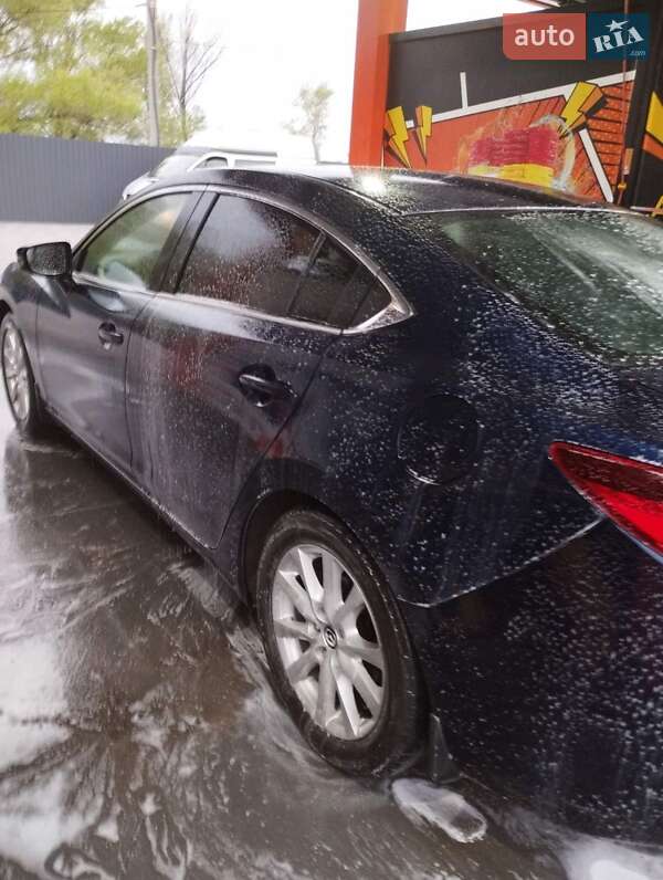 Седан Mazda 6 2013 в Сарнах