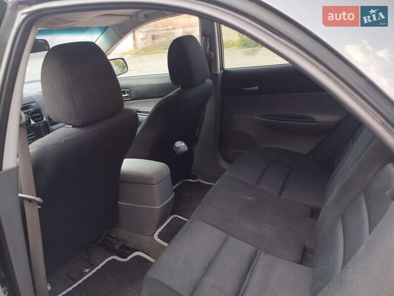 Седан Mazda 6 2004 в Дніпрі